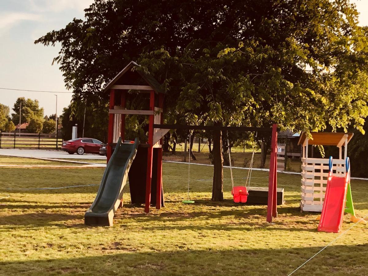 Club Thermal Village Cegléd Zewnętrze zdjęcie